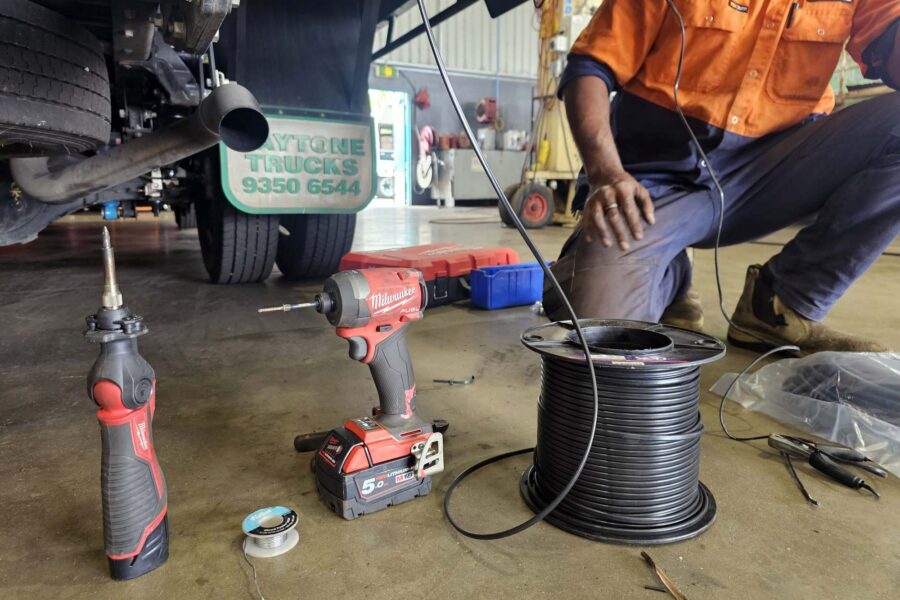 Auto electrical and air conditioning services